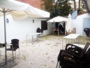 el patio del chache
