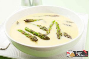 crema de esparragos verdes