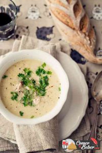 Sopa cremosa de pollo y puerro